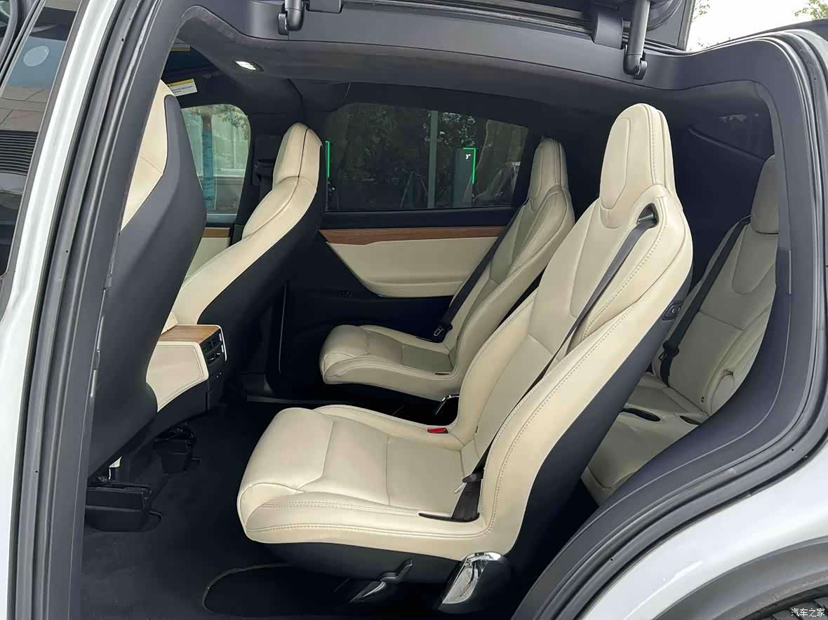 Tesla Model X, 2018 все фото