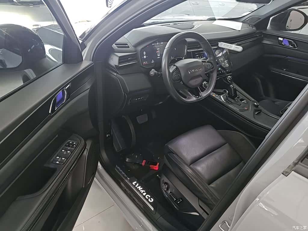 Lynk & Co 01, 2022 16