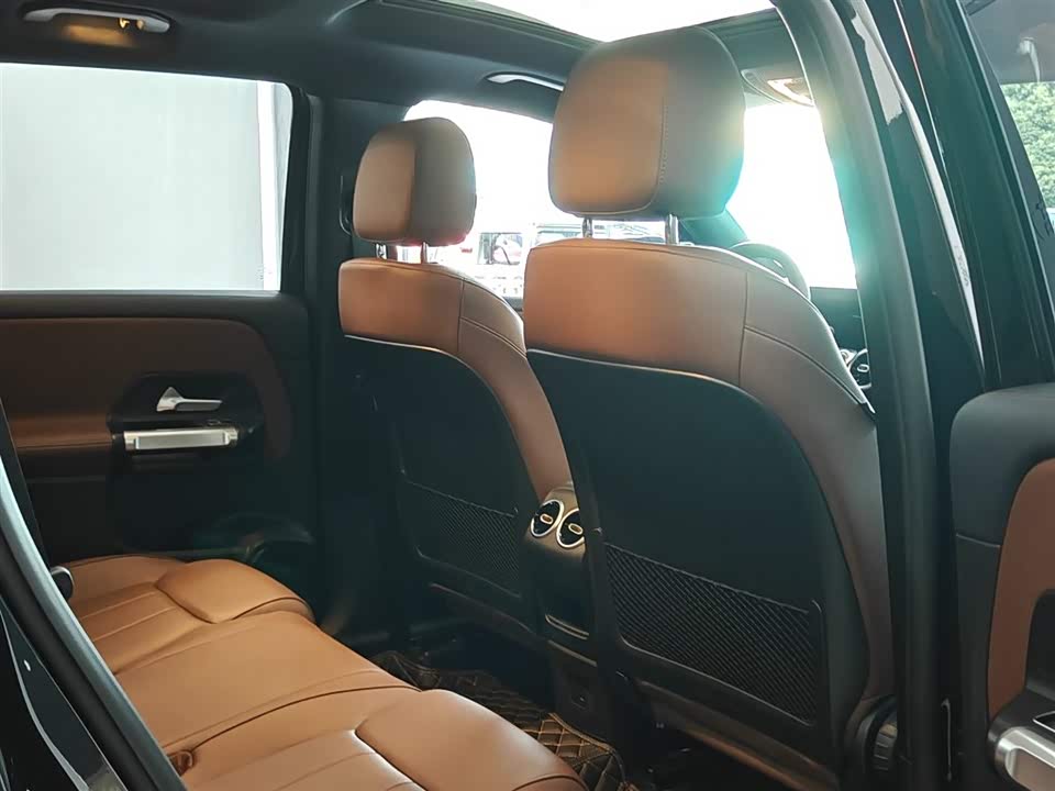 Mercedes-Benz GLB Mercedes-Benz GLB