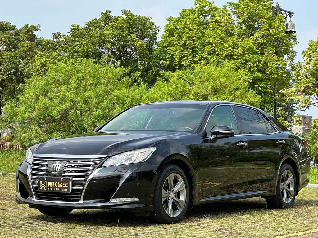 Toyota Crown 2015 2.0T Fashion