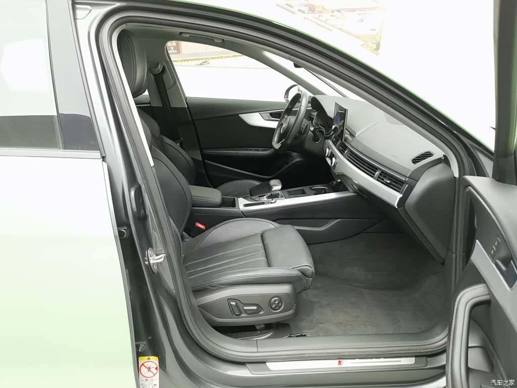 Audi A4L, 2022 23