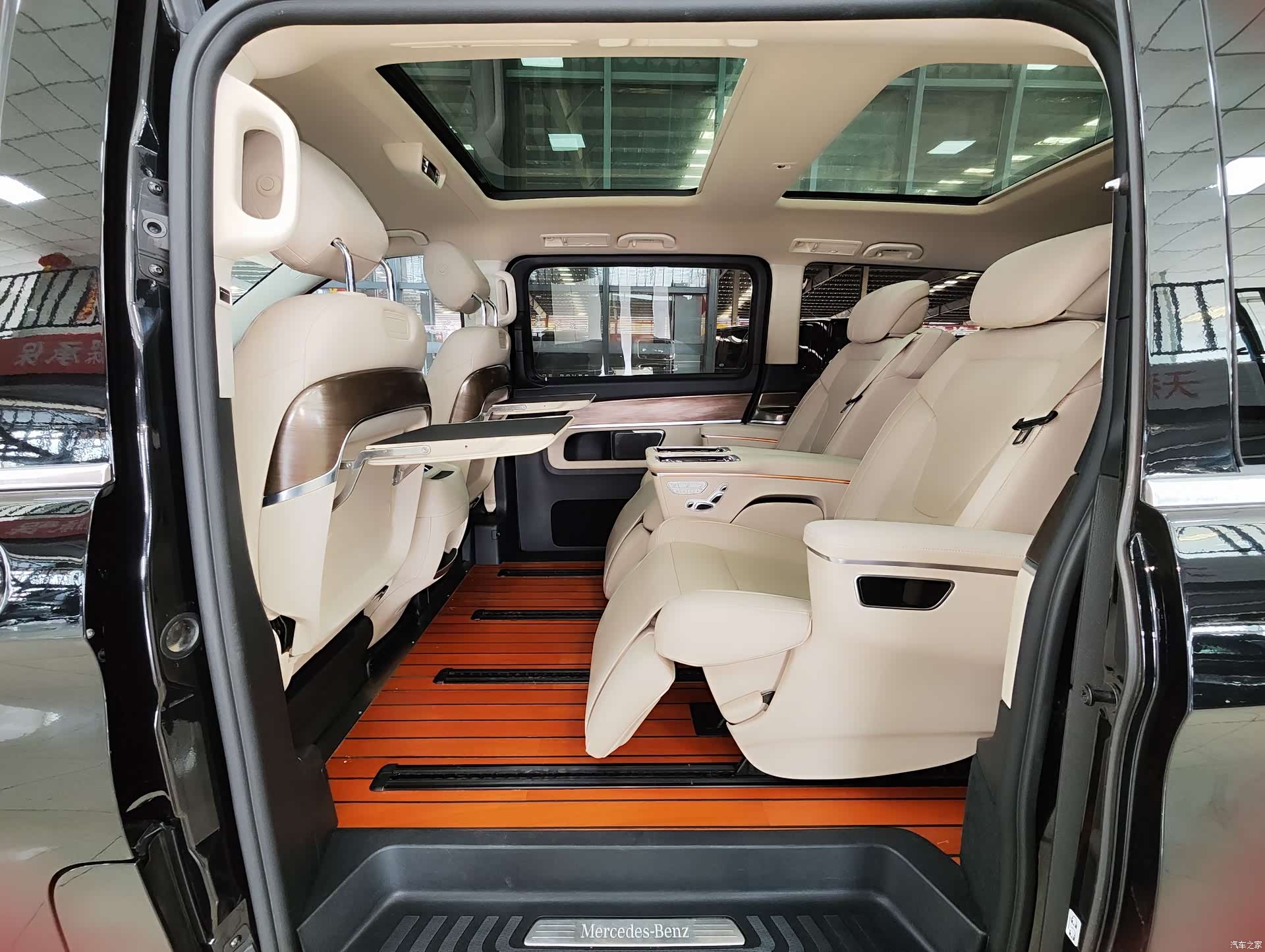 Mercedes-Benz V-Class, 2021 6