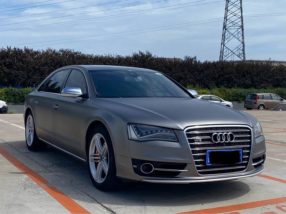 Audi A8