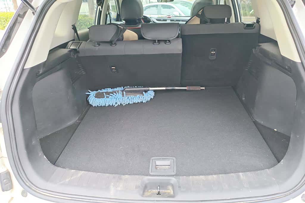 DongFeng AX7, 2019 4