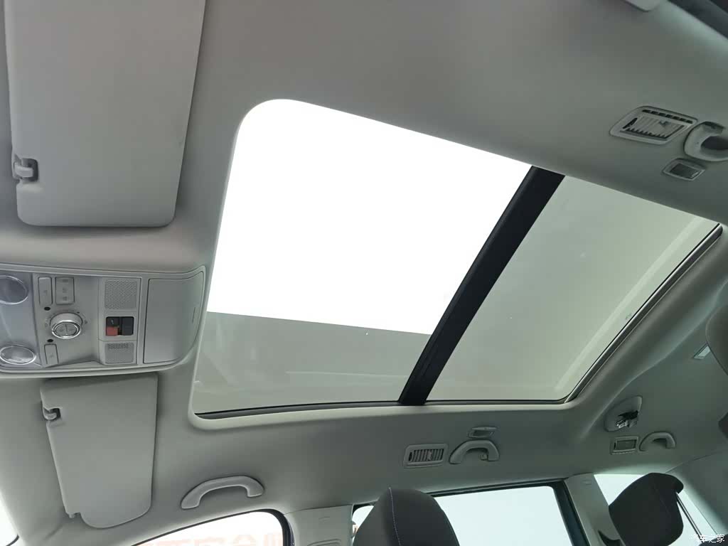 Volkswagen Xia, 2016 14