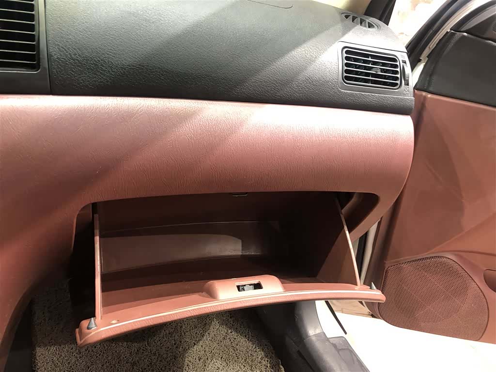 BYD F3, 2015 15