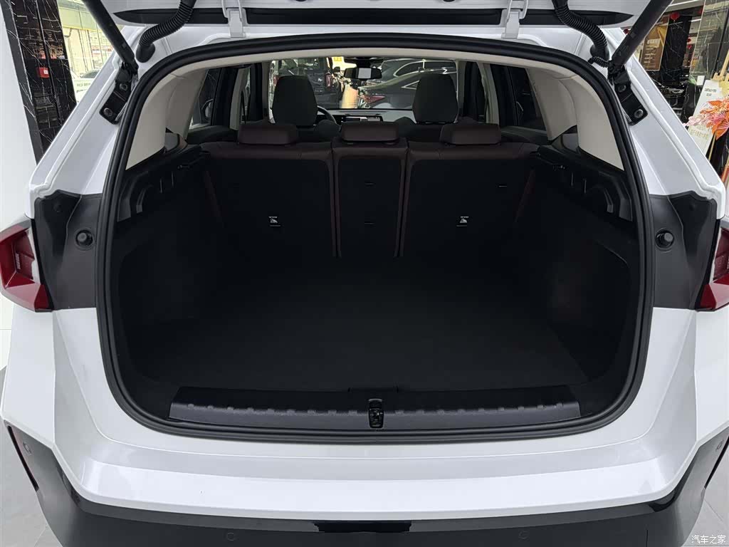 BMW X1, 2024 13