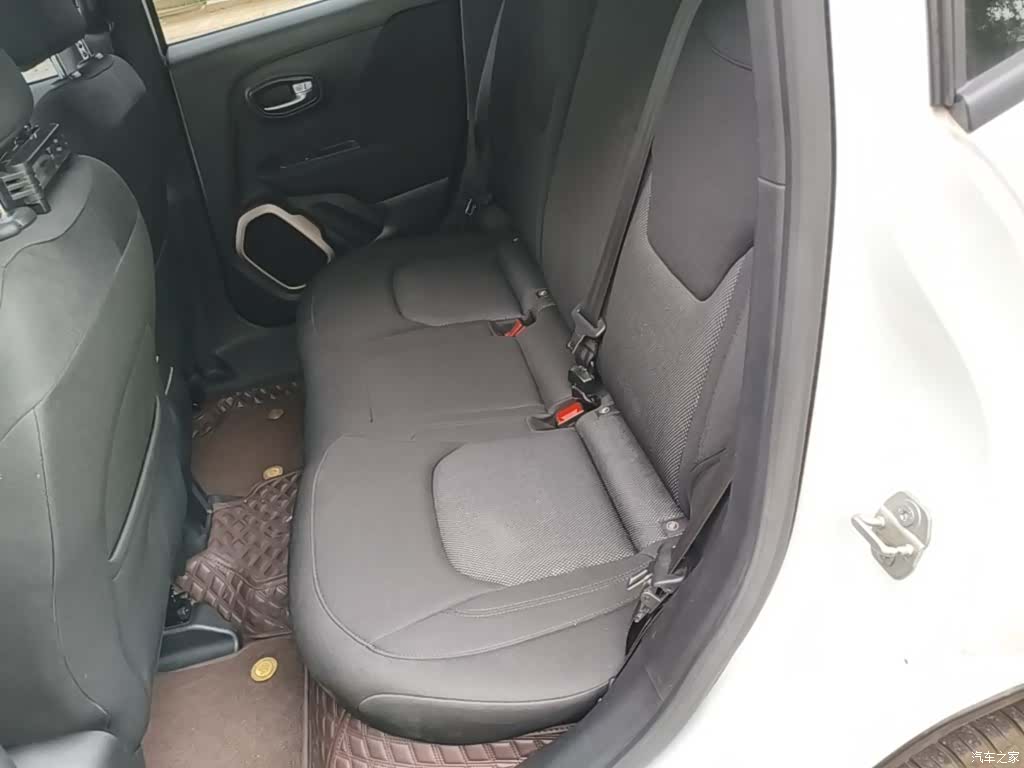 Jeep Renegade, 2016 17