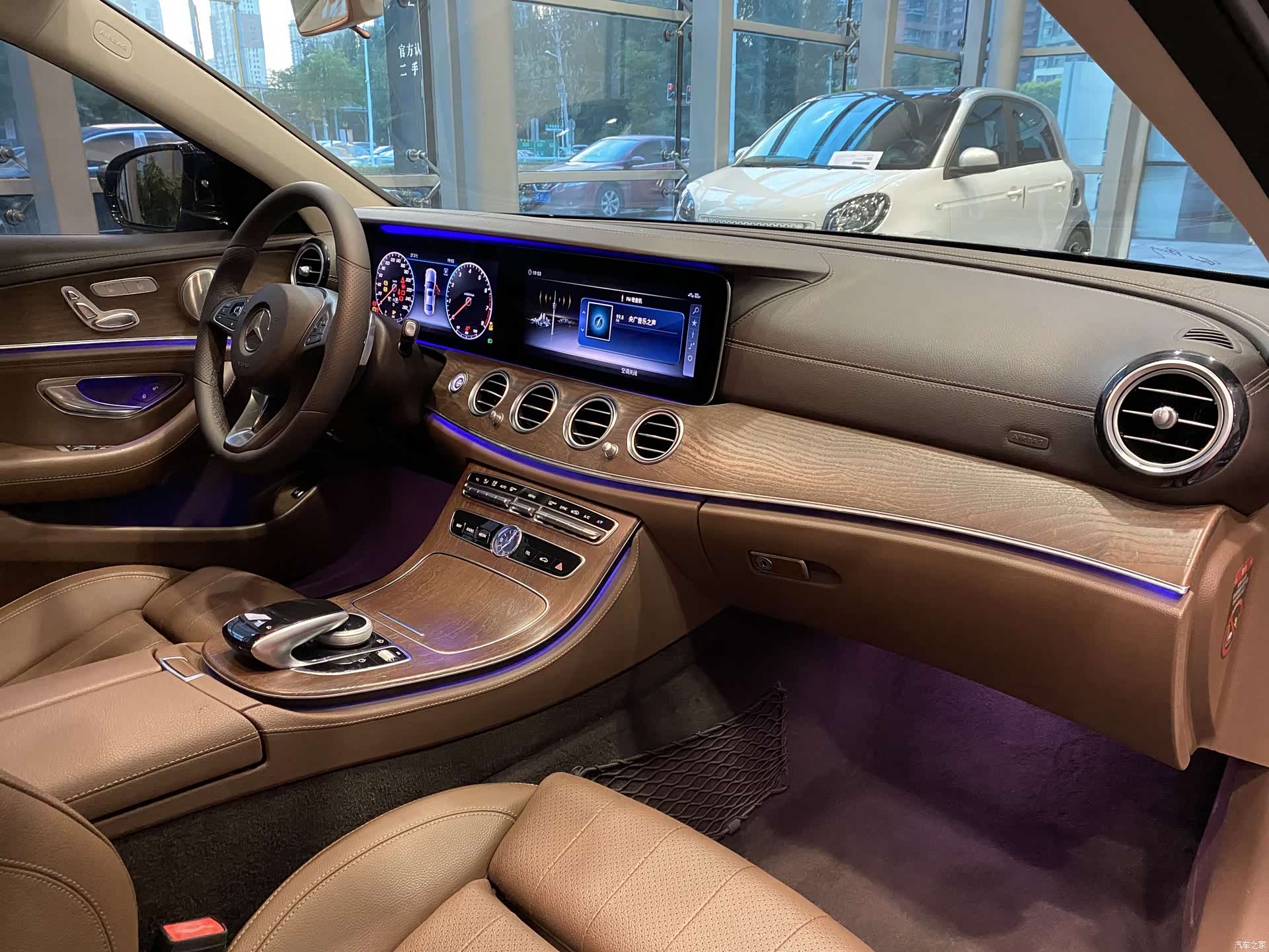 Mercedes-Benz E-Class, 2018 11