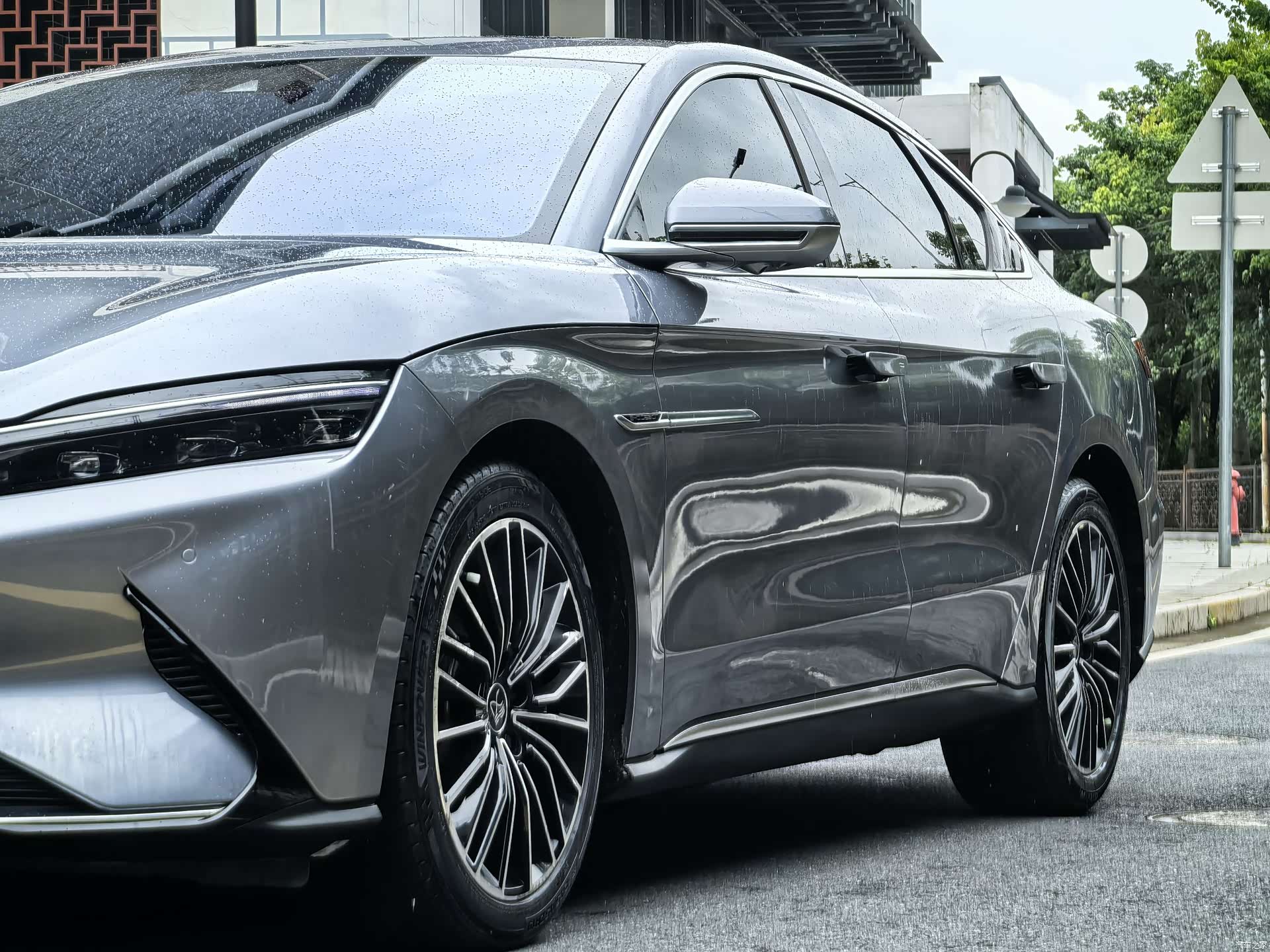 BYD Han, 2022 8