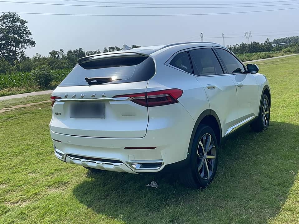Haval F7