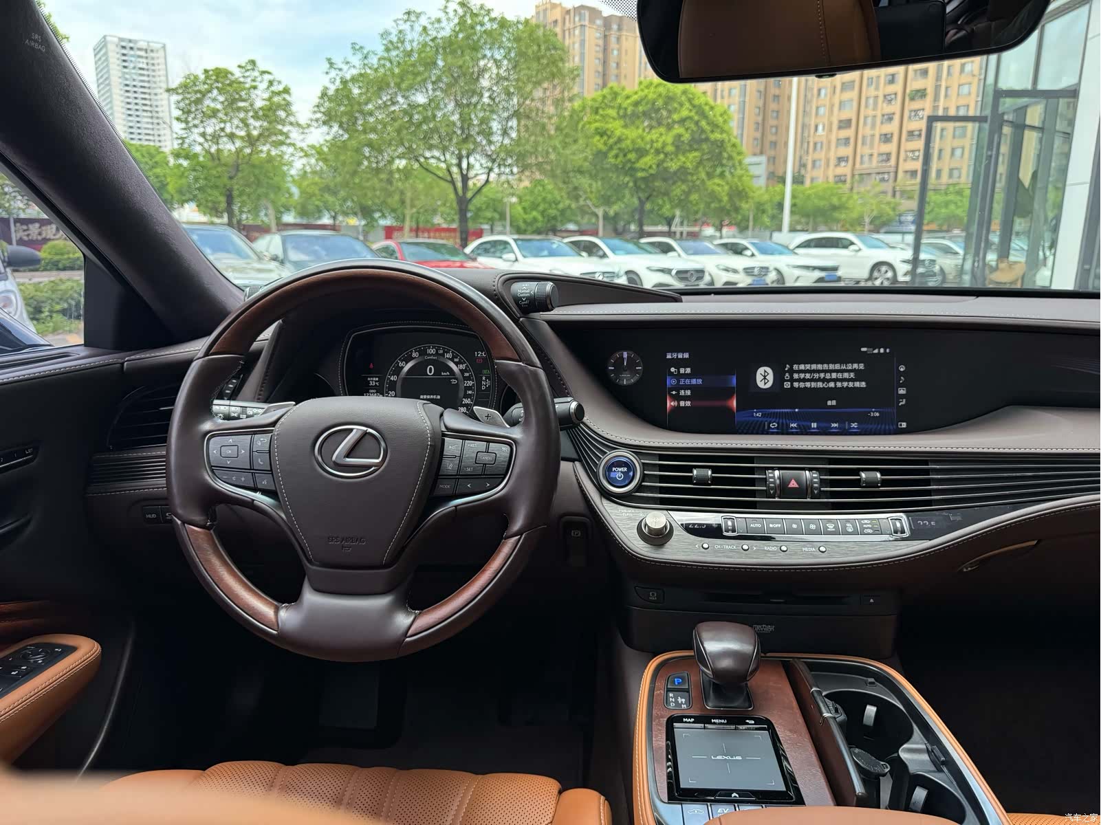 Lexus LS, 2019 11
