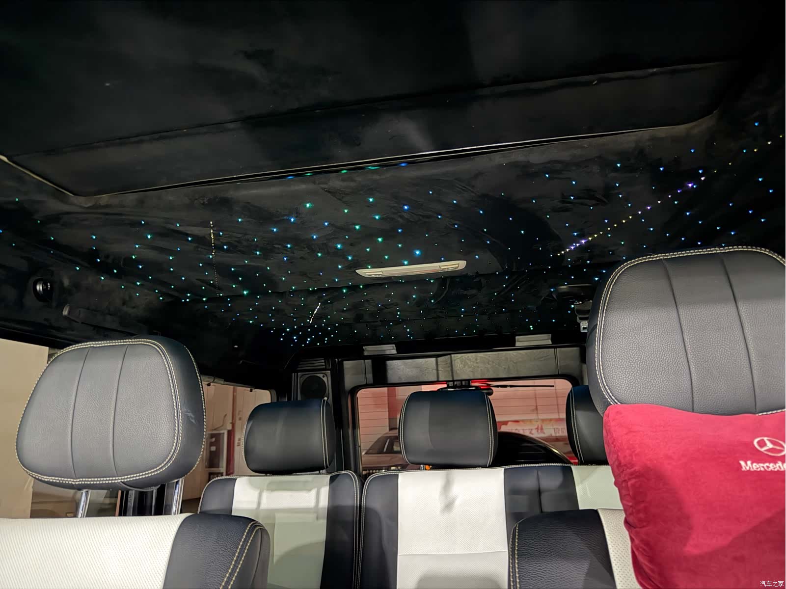 Mercedes-Benz G-Class, 2015 8