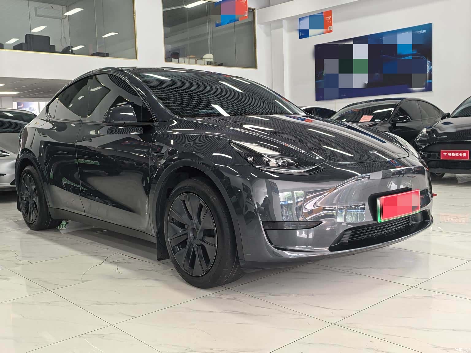 Tesla Model Y, 2024 3