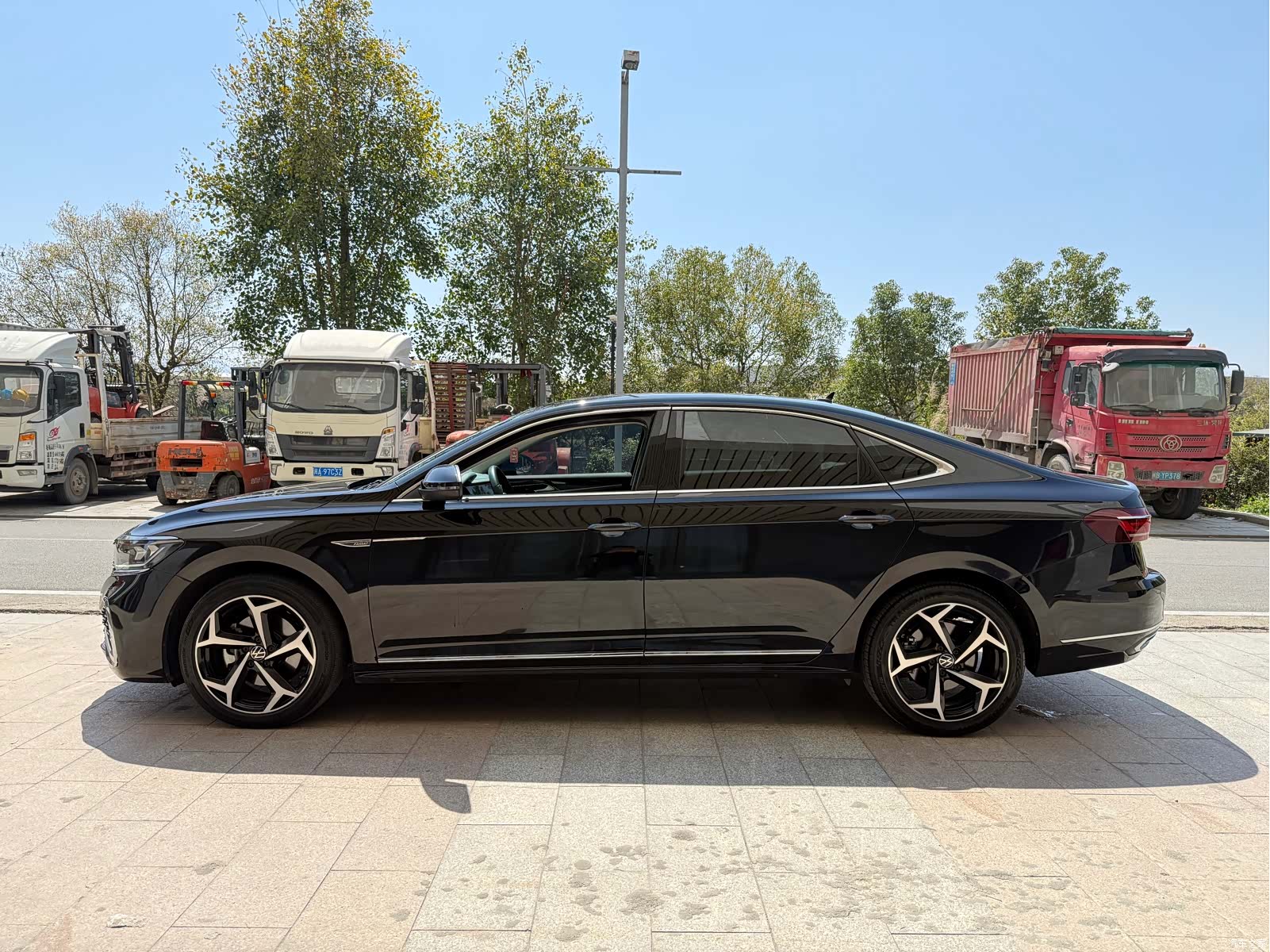 Volkswagen Passat, 2024 4