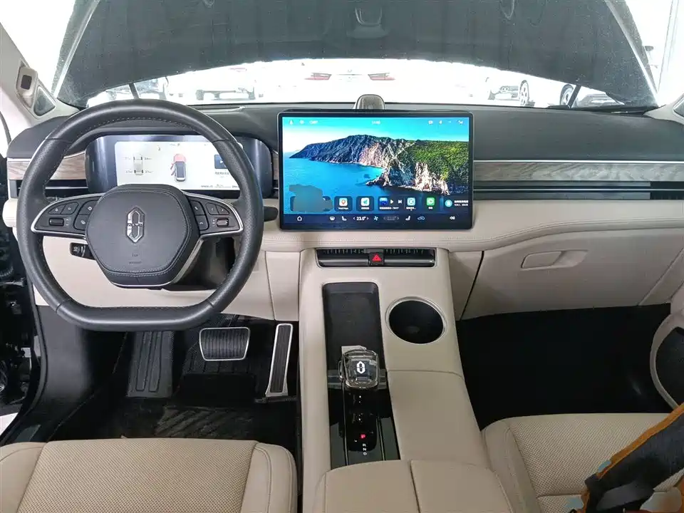 HarmonyOS Ask the world M5