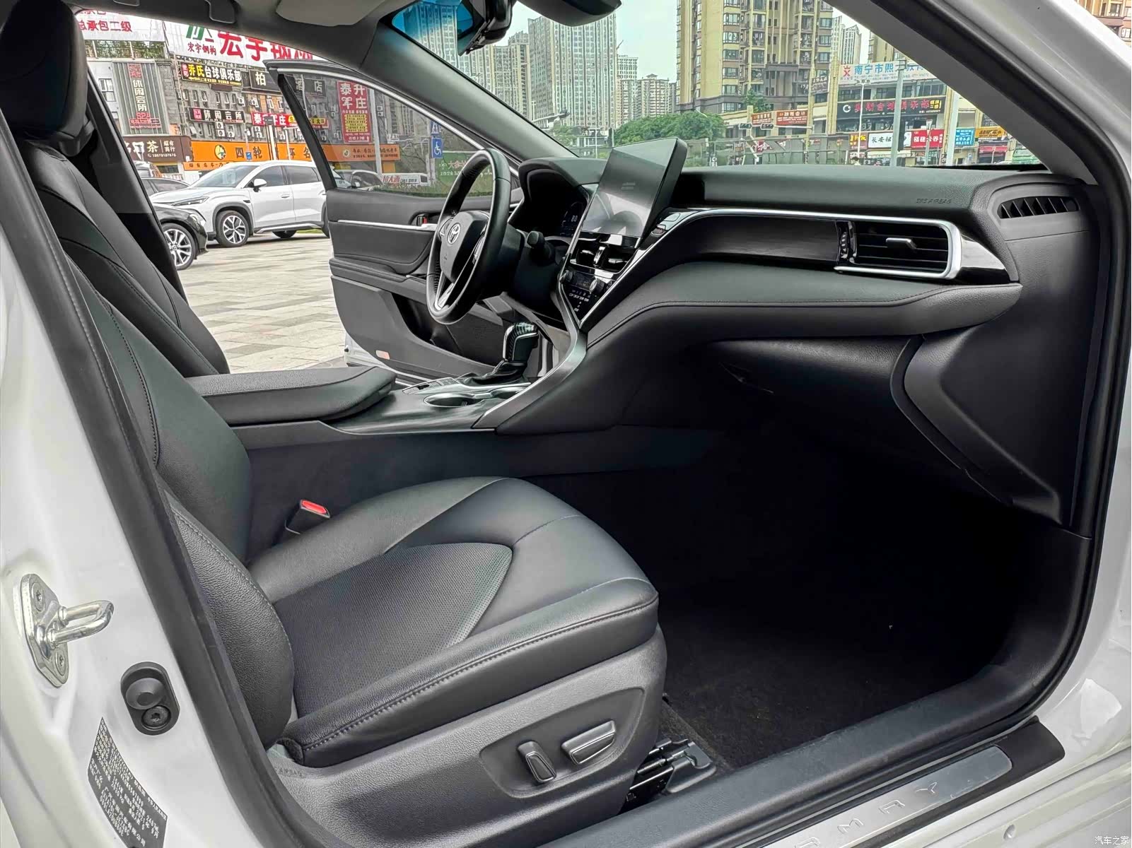 Toyota Camry, 2021 12