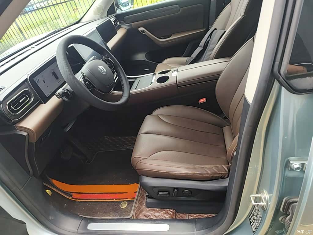 Leapmotor C11, 2022 15