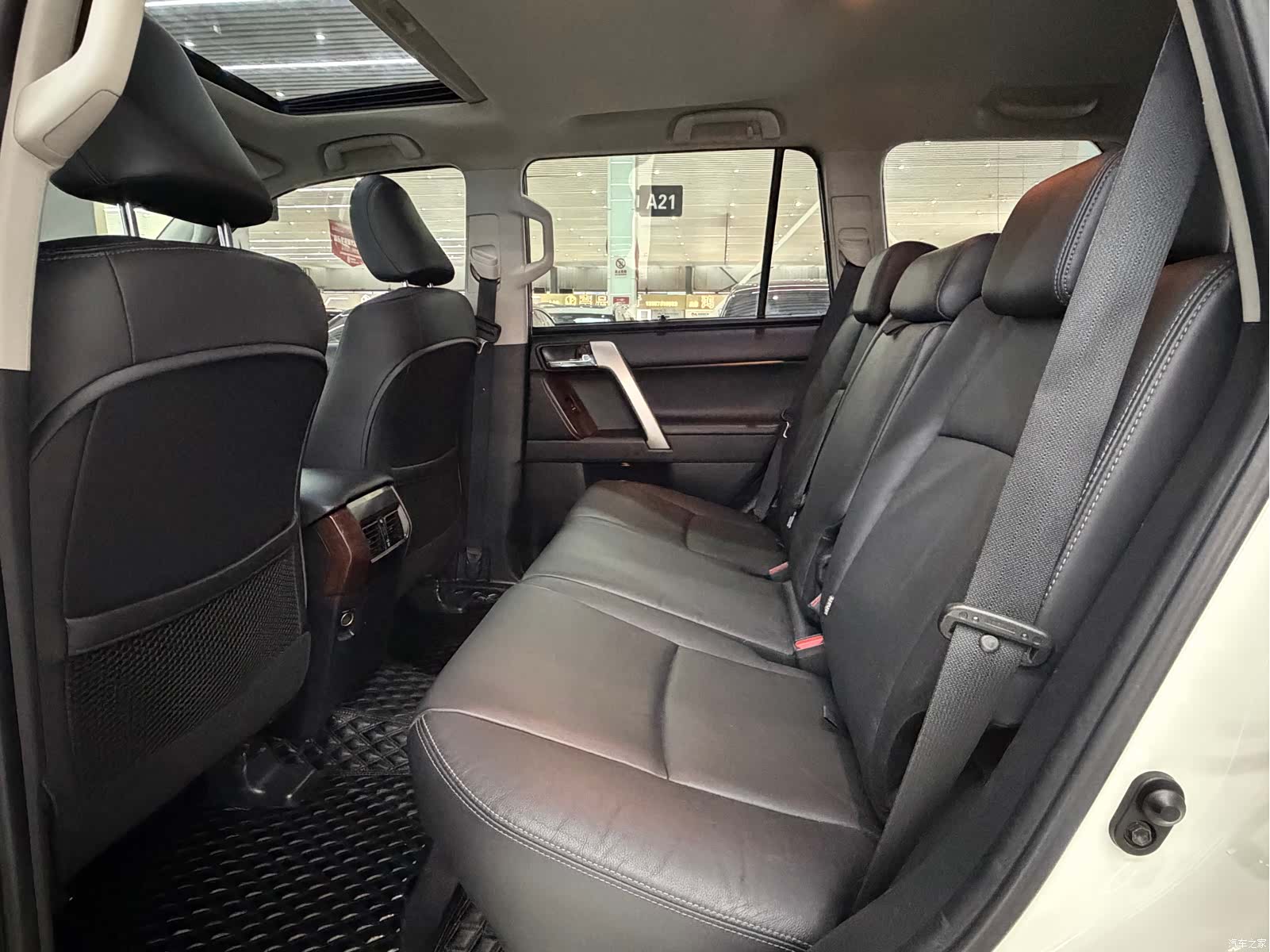 Toyota Prado, 2017 9