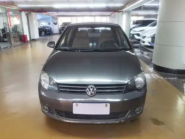 Volkswagen Polo 2012 — купить из Китая под заказ