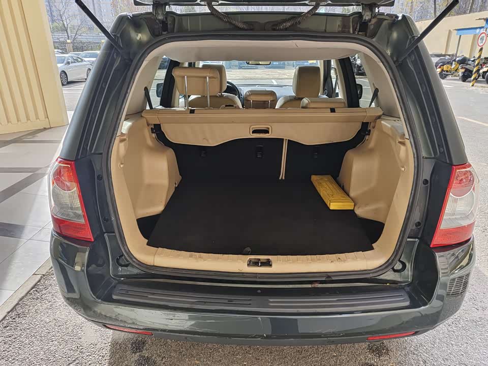 Land Rover Freelander 2