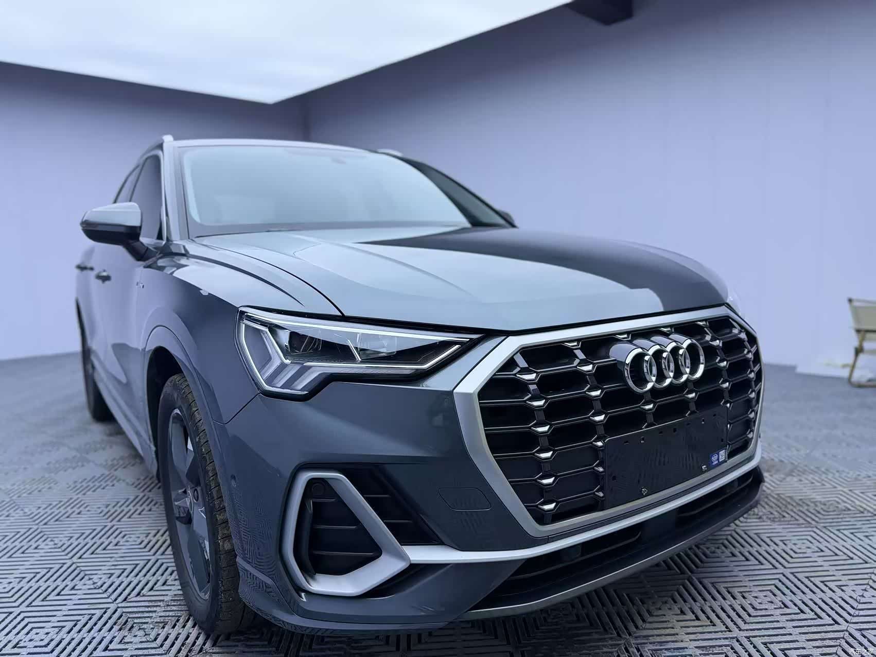 Audi Q3, 2022 3