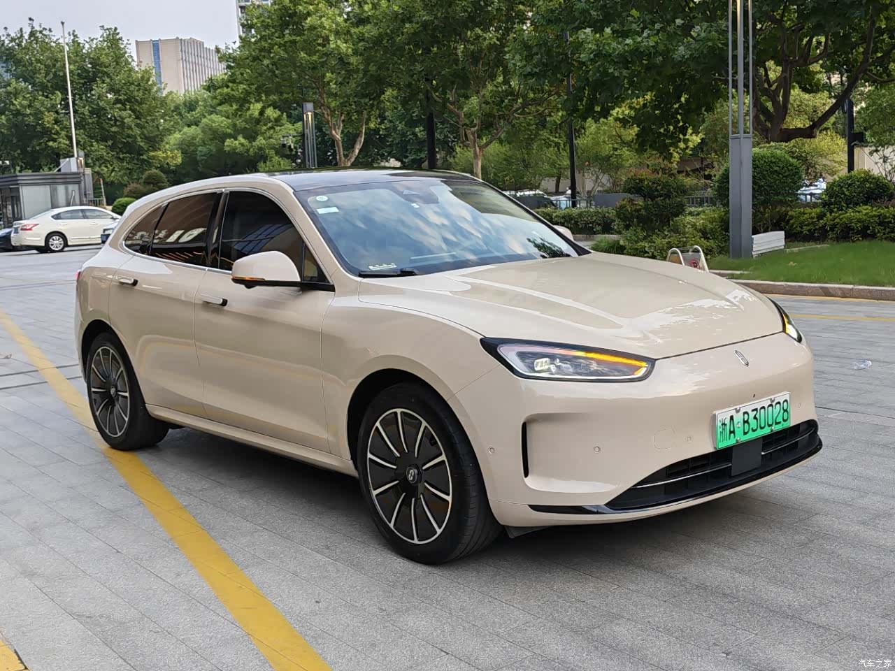 AITO M5, 2022 3