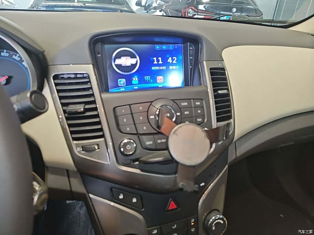 Chevrolet SE, 2014 13