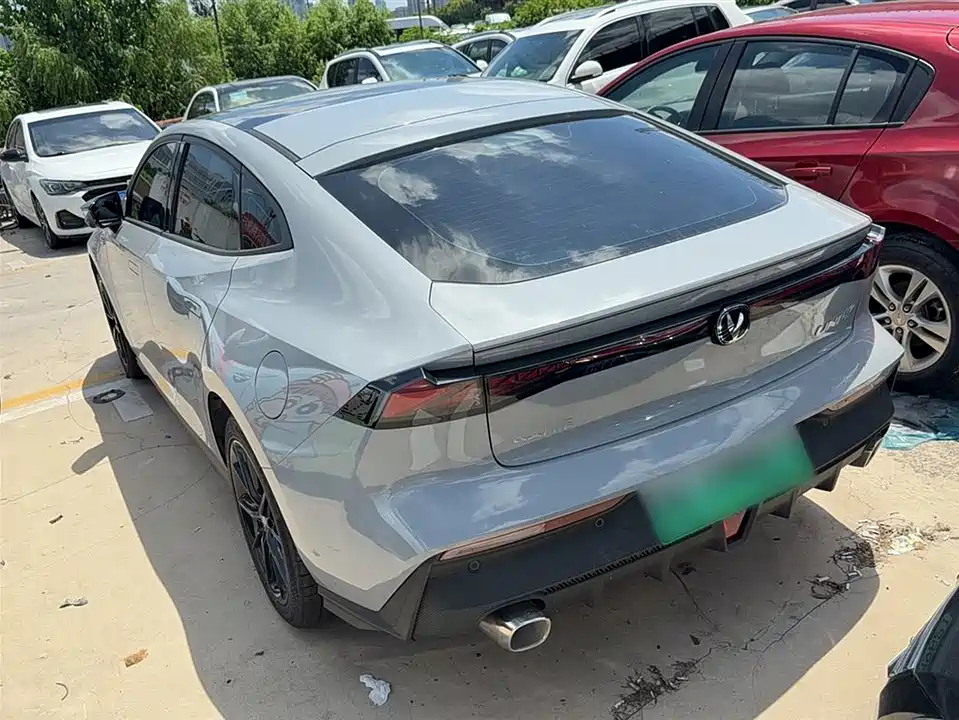 Changan UNI-V Smart iDD