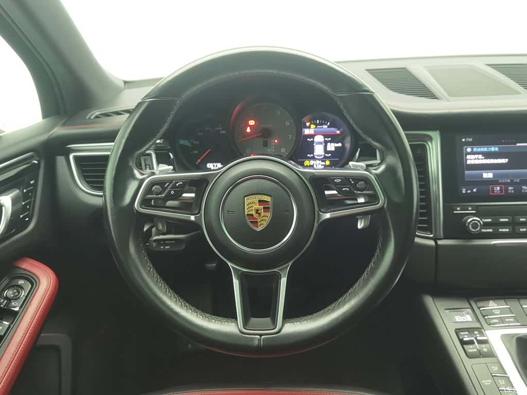 Porsche Macan, 2016 11