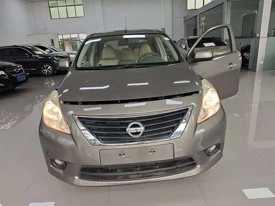 Nissan sunshine