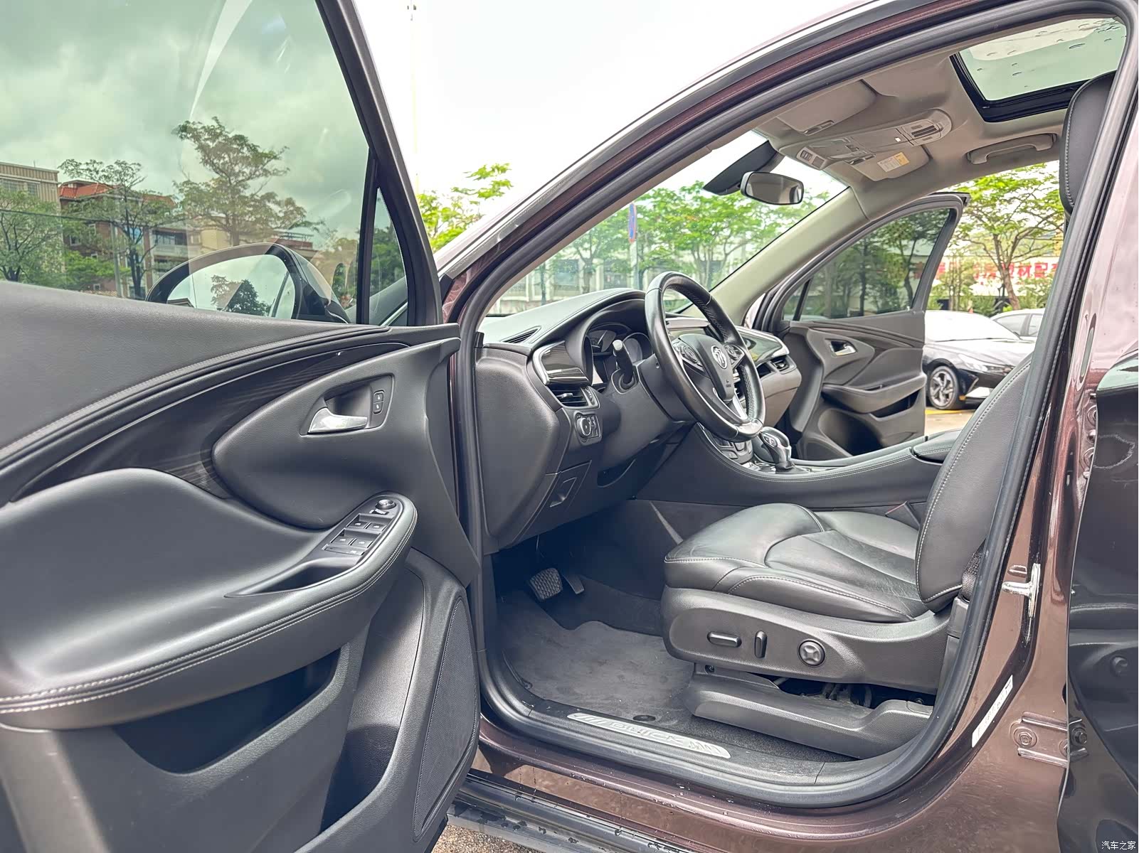 Buick Envision Plus, 2021 10