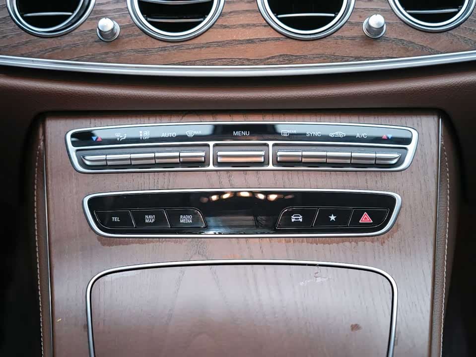 Mercedes-Benz E-class Mercedes-Benz E-class