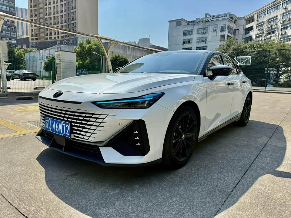 Changan UNI-V