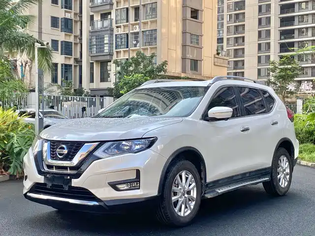 Nissan X-Trail 2018 — купить из Китая под заказ