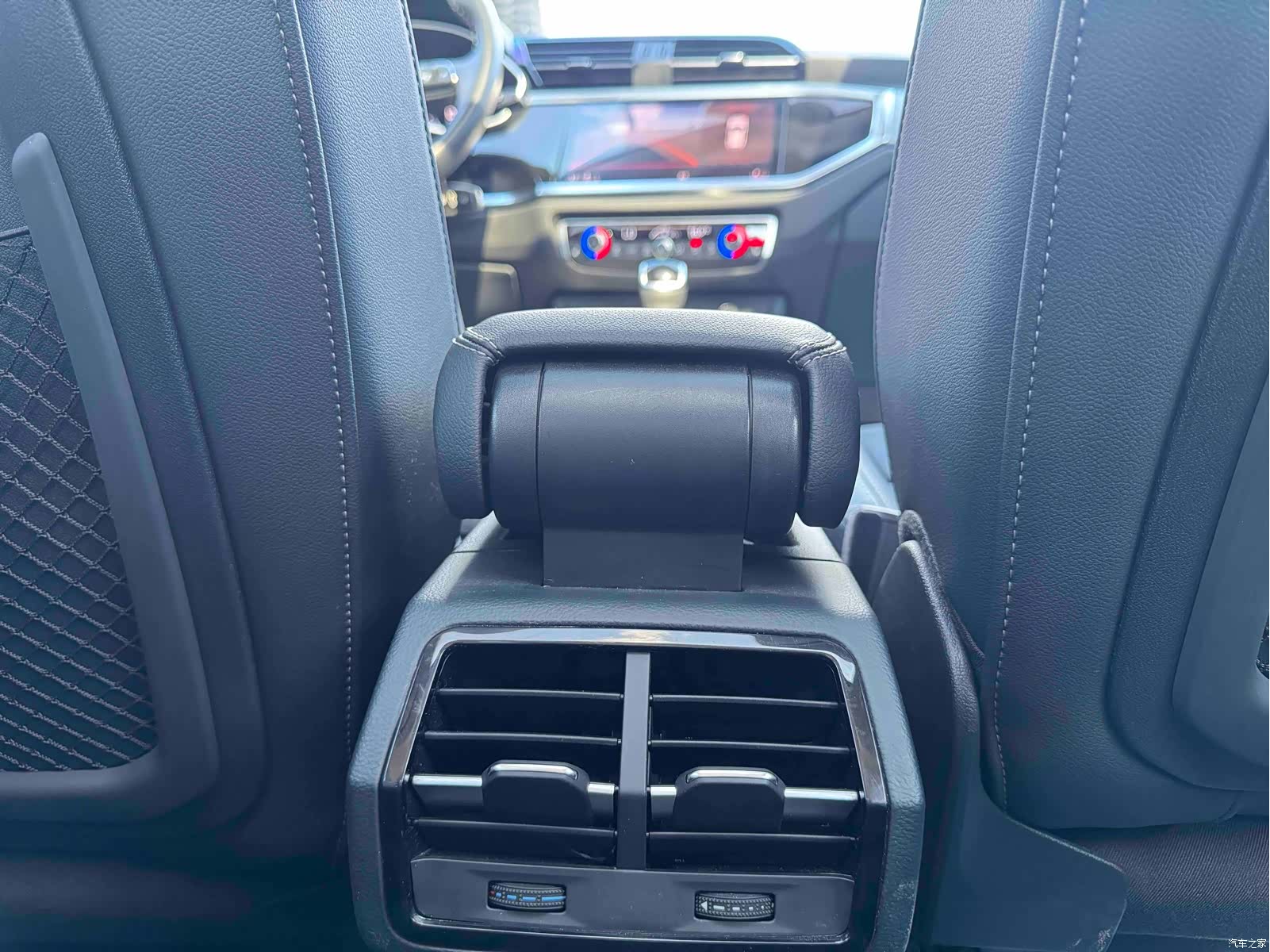 Audi Q3, 2022 16