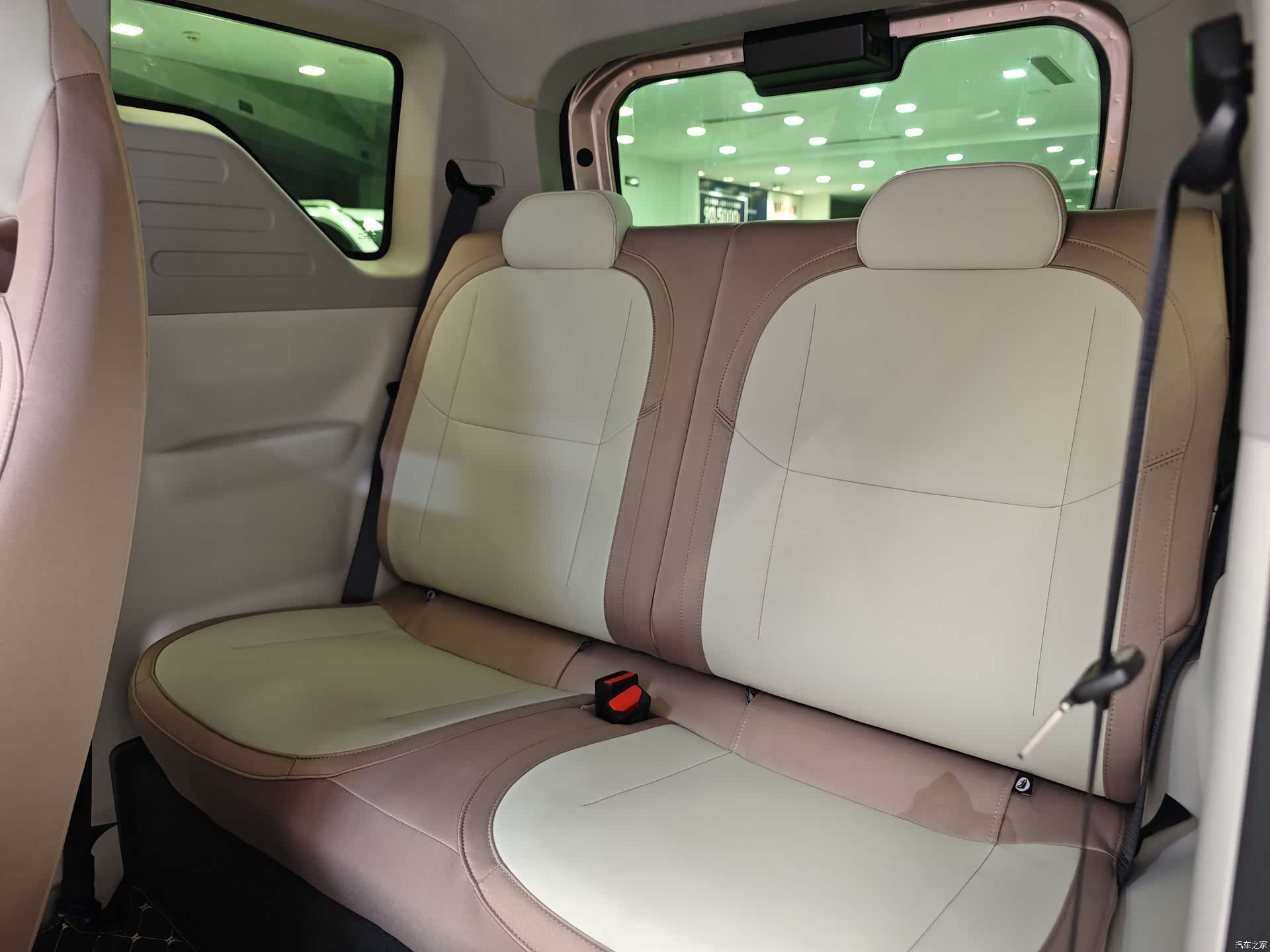 Geely Panda, 2025 20