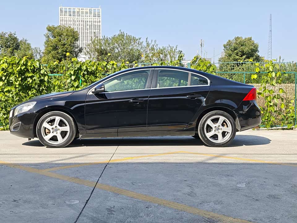 Volvo S60
