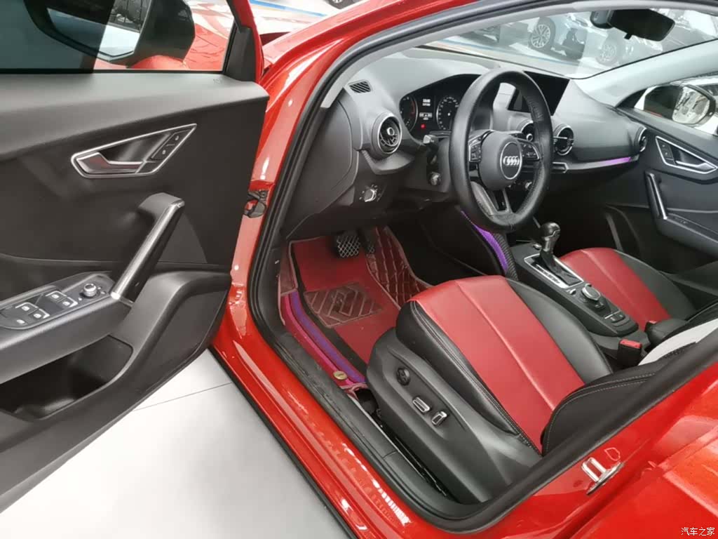 Audi Q2L, 2020 16