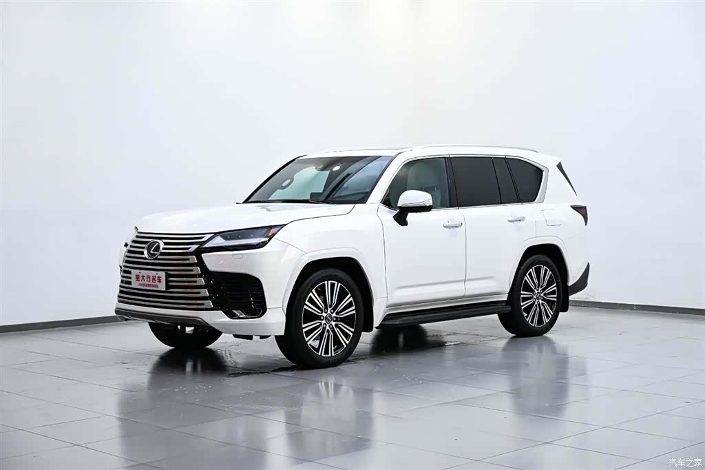 Lexus LX, 2024 1