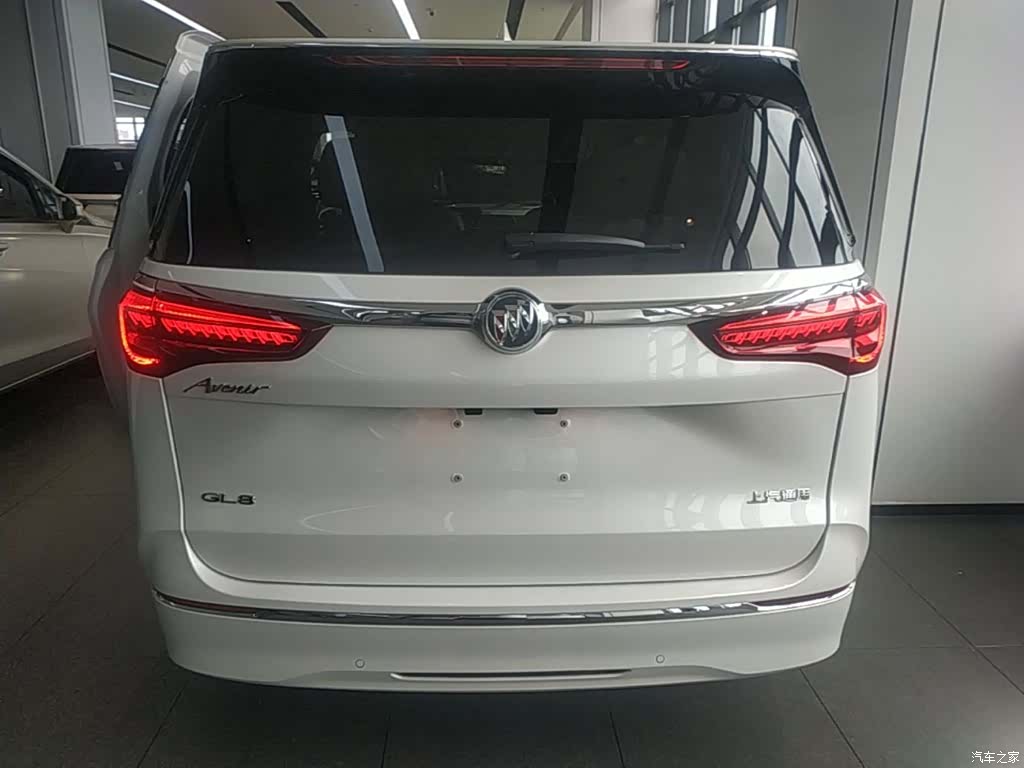 Buick GL8, 2022 6