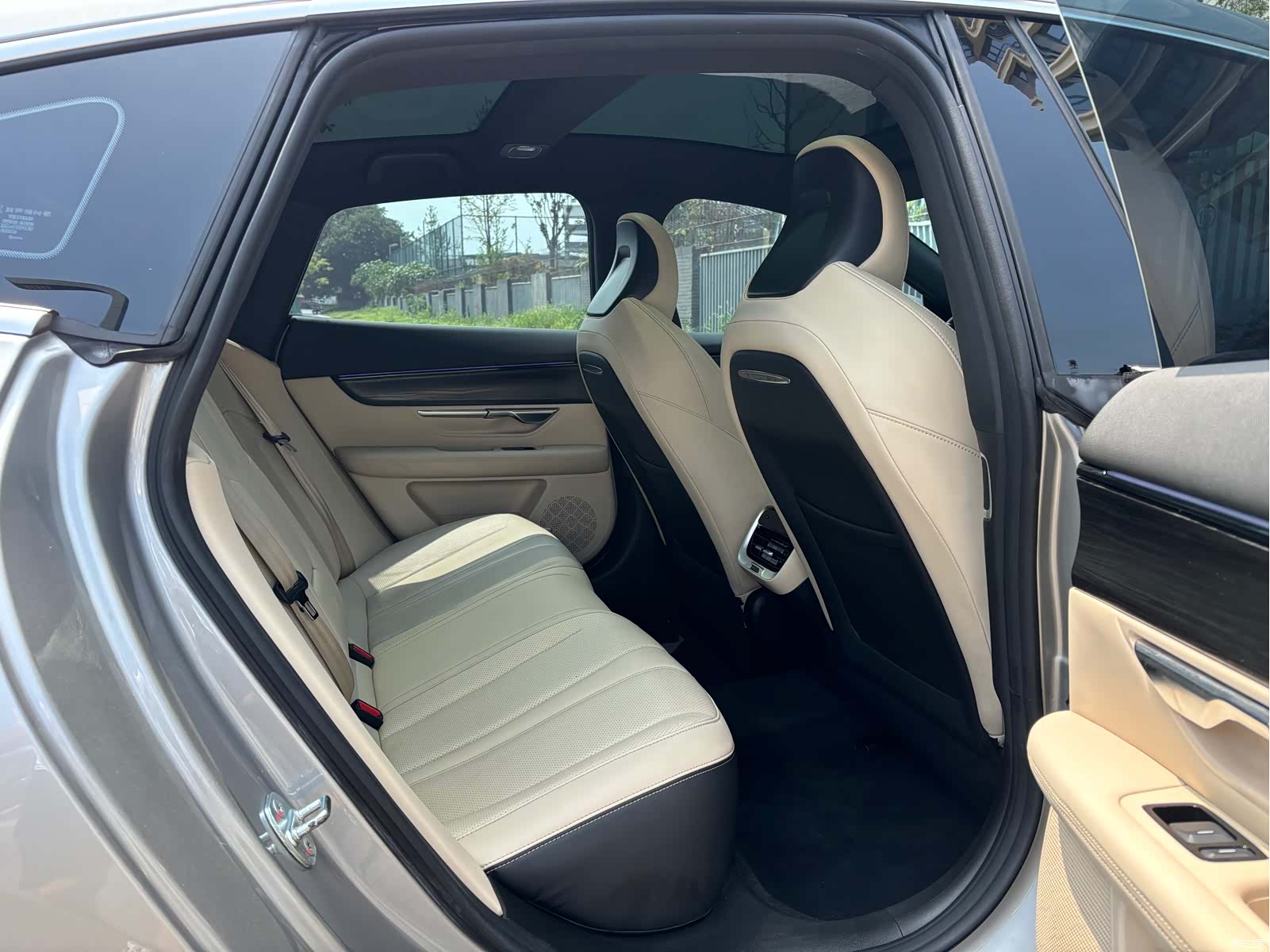 Xpeng P7, 2023 8
