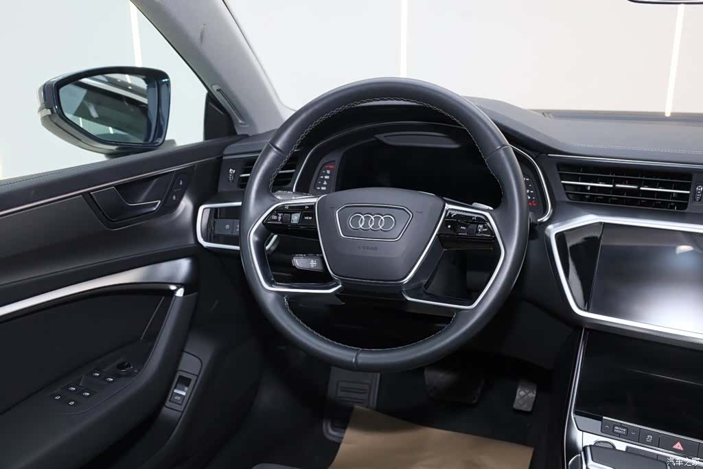 Audi A7L, 2024 14