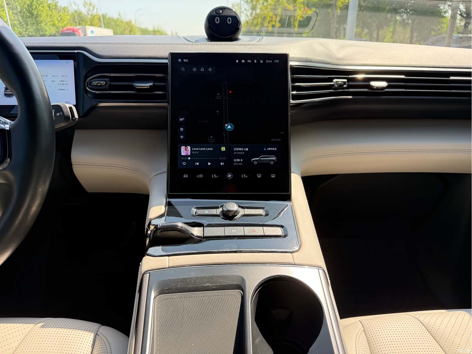 NIO ES8, 2021 6
