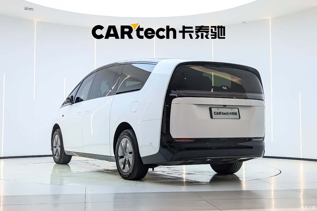 Li Auto MEGA, 2026 8