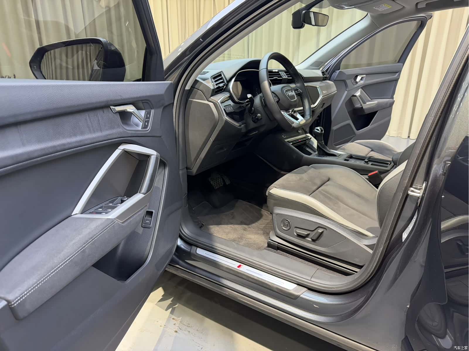 Audi Q3, 2022 9