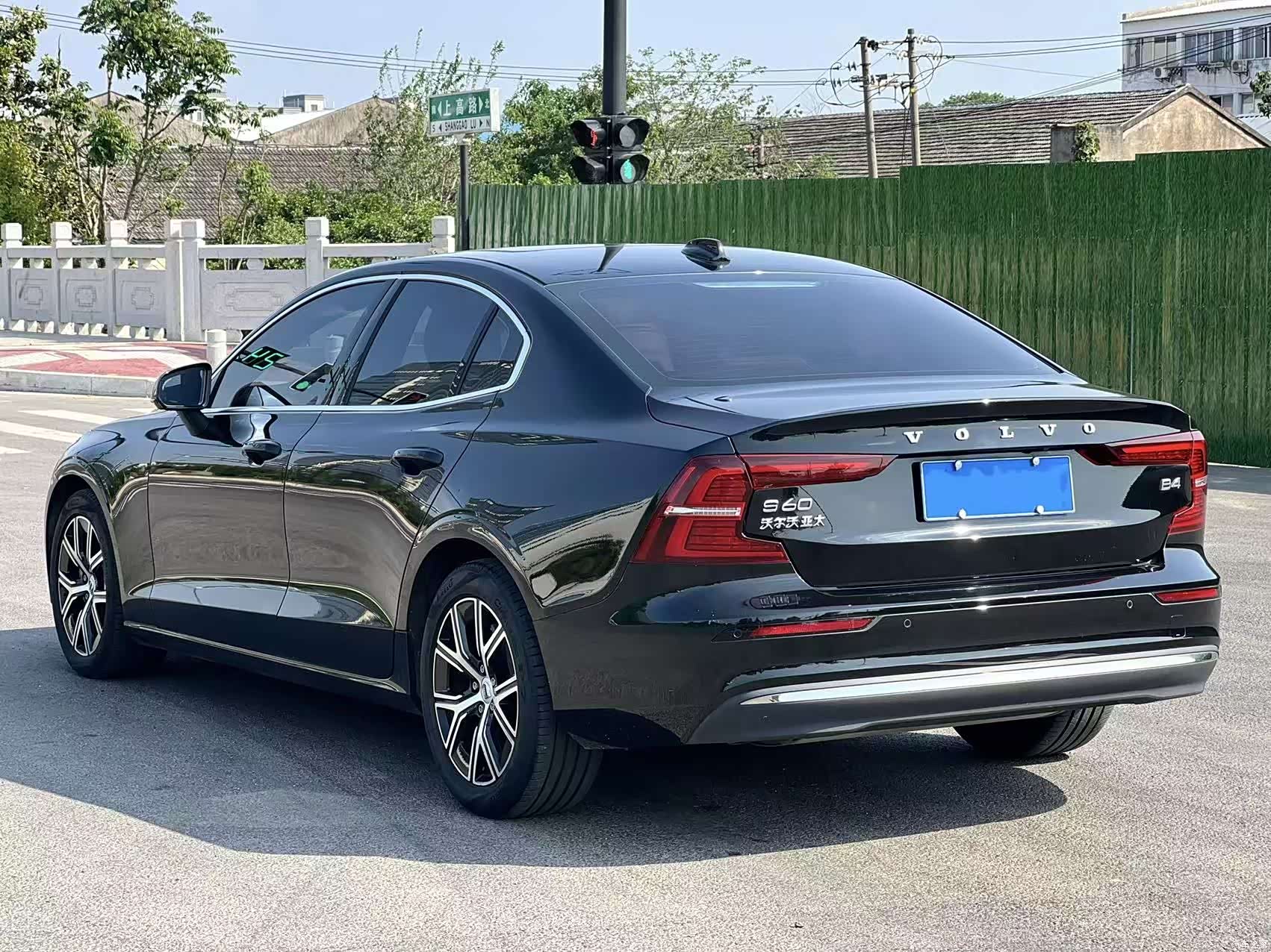 Volvo S60, 2022 6