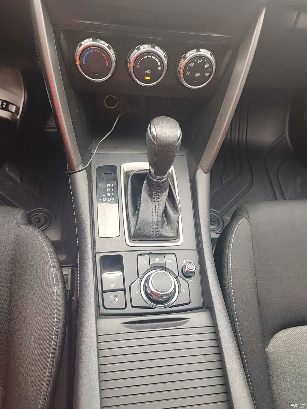 Mazda CX-4, 2018 12