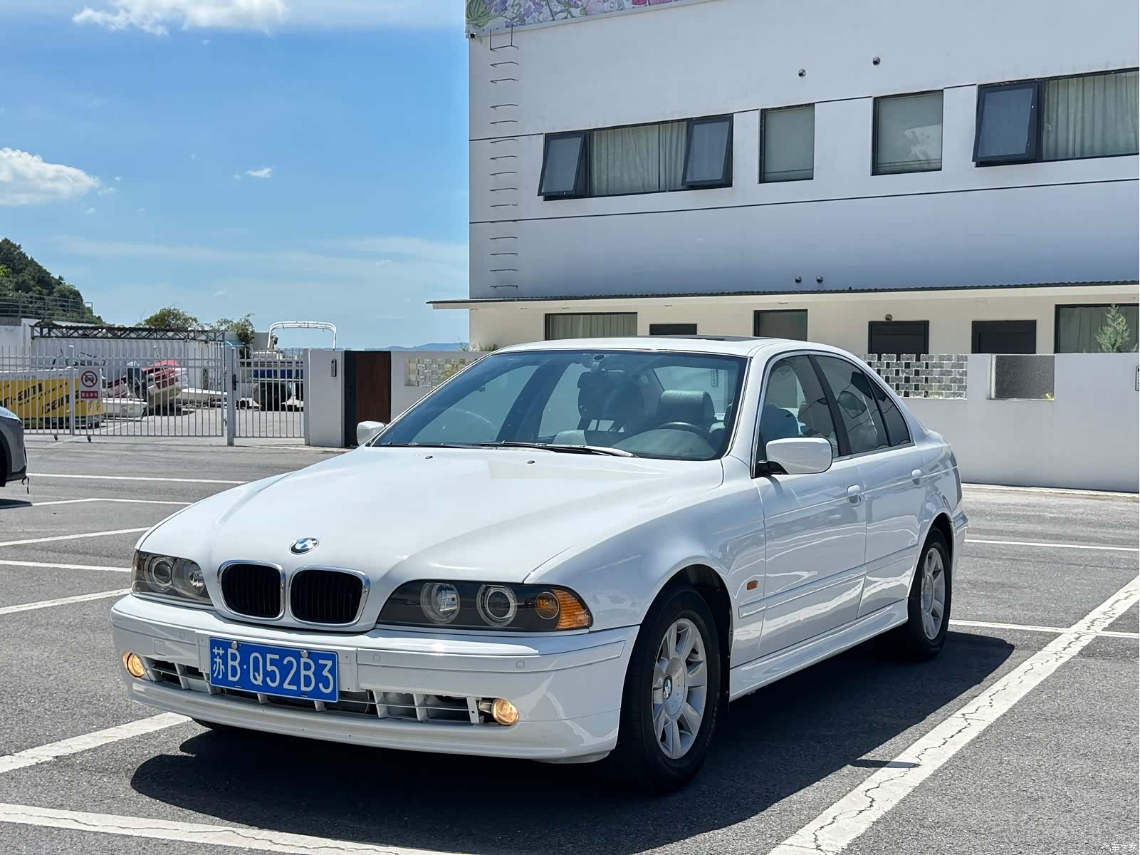 BMW 5 Series, 2002 1