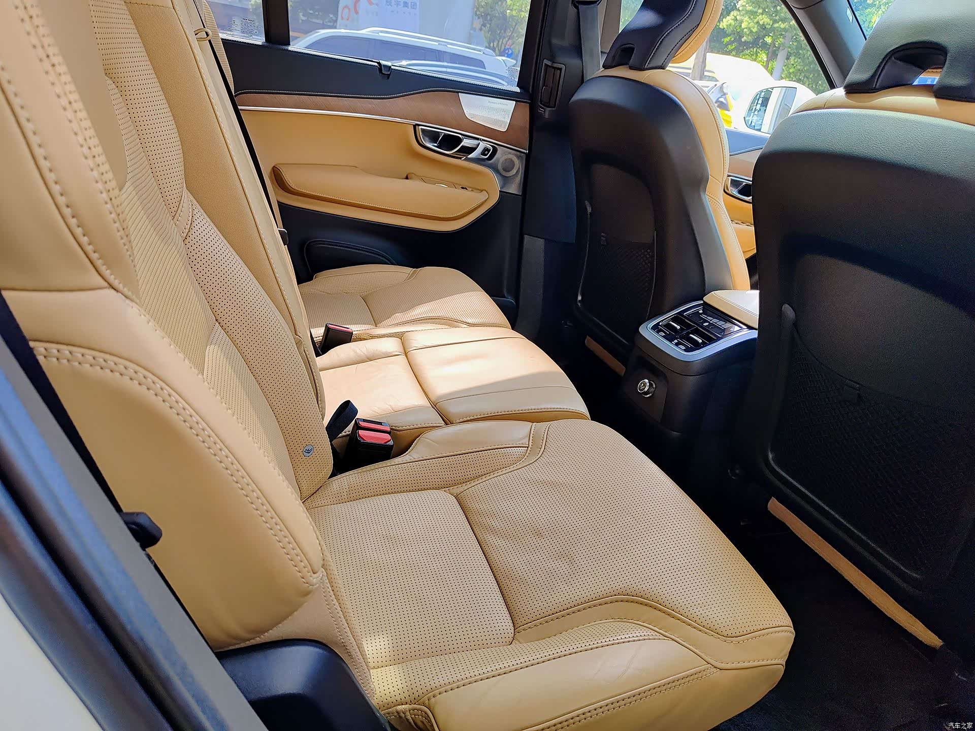 Volvo XC90, 2018 11